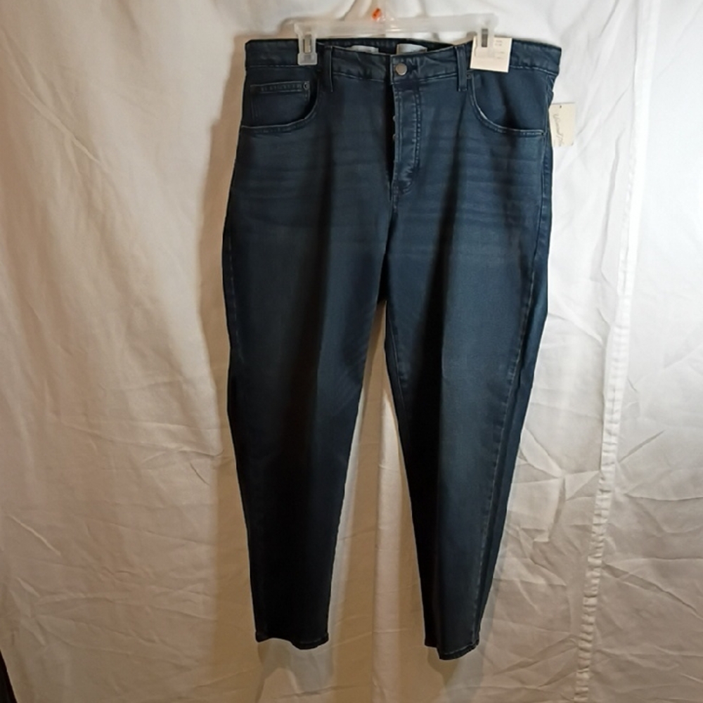 Universal Thread Women's Straight Leg Jeans, Deep Indigo, Button Closure Size 17